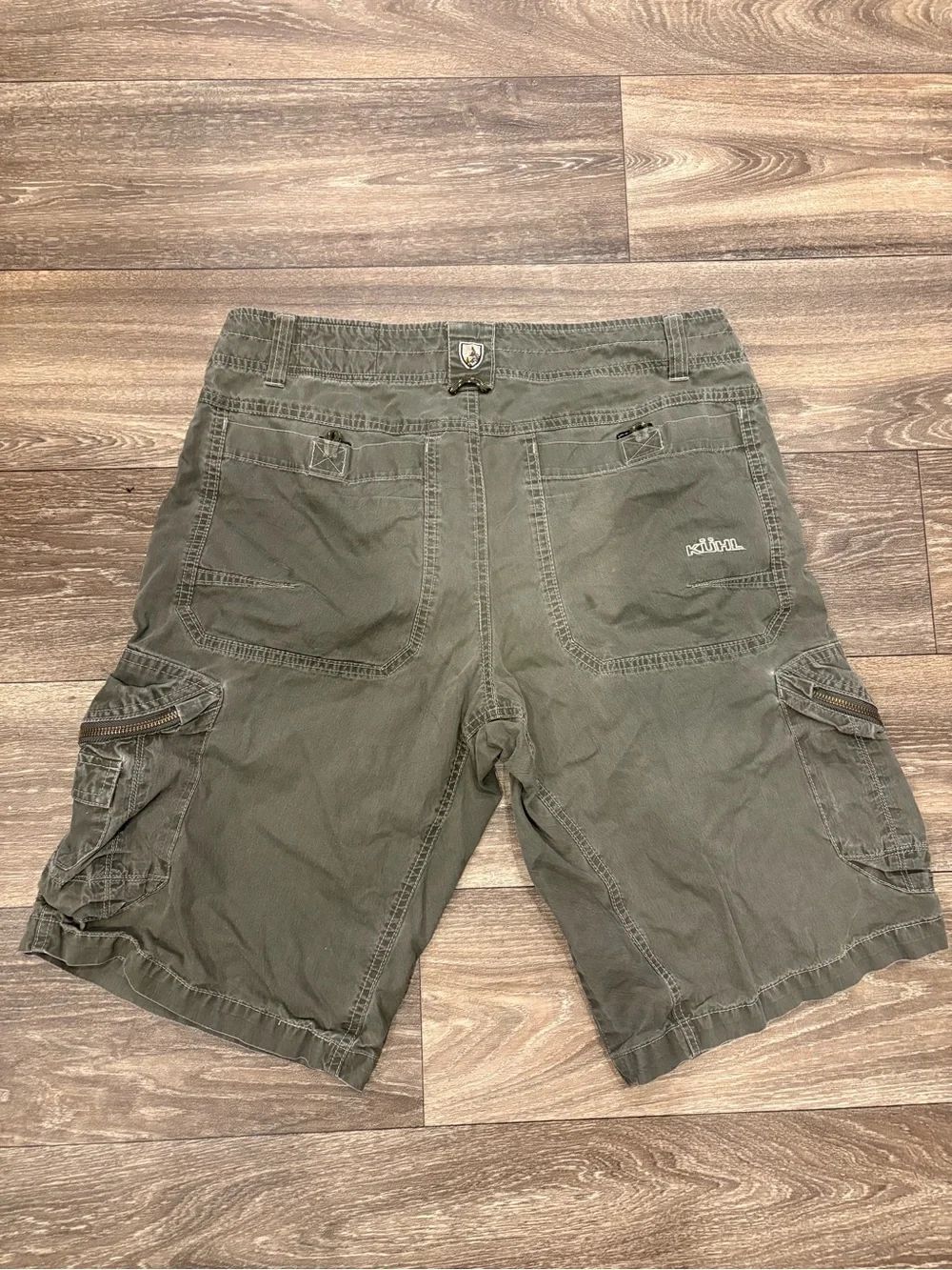 Kuhl Men's Ambush Olive Cargo Shorts Size 32 - Picture 4 of 7